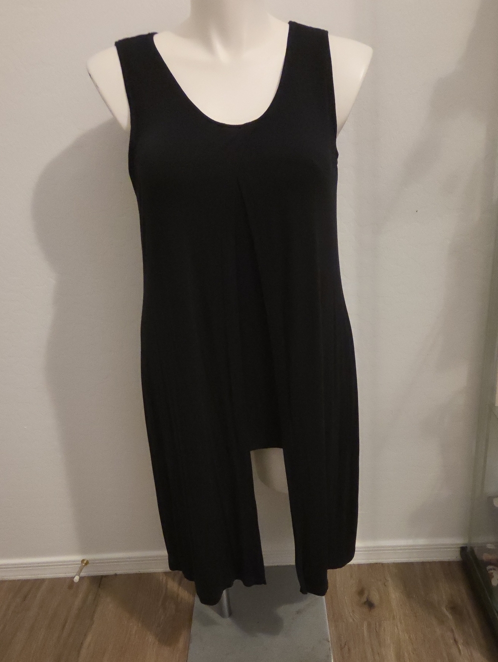 CAbi Black Sleeveless Scoop Neck Mini Dress